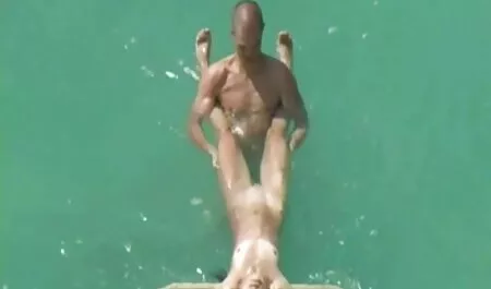 Cumshots met dunne blonde Borsten. gratis nederlandstalige porno