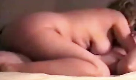 Het meisje plaagt de Oude hamster sex filmpjes man met Viagra.