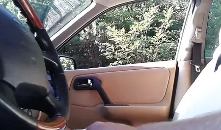 Hij zelf schakelt het sperma uit. gratis neuk videos