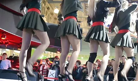 Een meisje zonder seksfilms vagina overtuiging ging akkoord met anale seks.