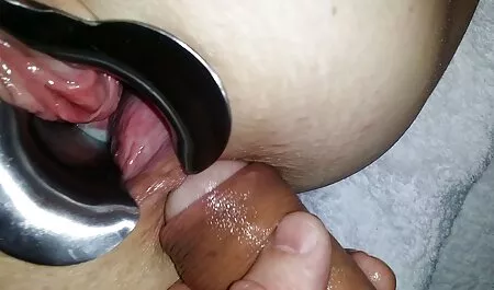 Haar benen spreiden bij amateursex filmpjes de casting.