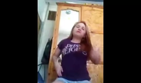 Grote klootzak in de badkamer. porno films nl