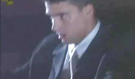 Bruin haar met een man in gratis pornofilms kijken het hotel.