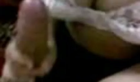 Mooie, free seksfilms volwassen blondine met grote tieten.