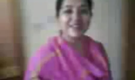 Russisch meisje naakt. nederlandstalige pornofilms