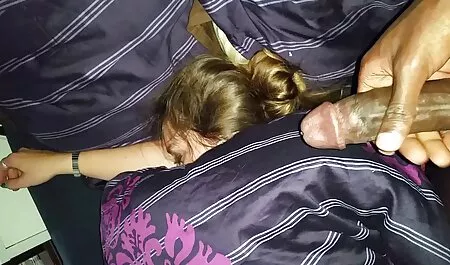 Stel met een sterke en aantrekkelijke brunette gratis seksfilms kijken in de anus.