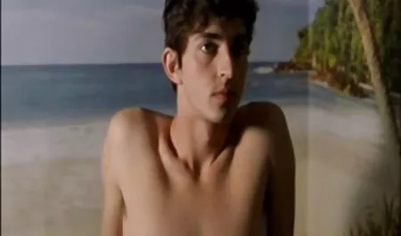 Het blondje pornofilmpjes gratis is aan Kyle Mason gegeven.