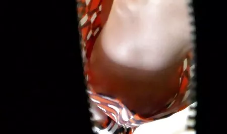 Doe een massage met een gratis films kijken sex vibrator.